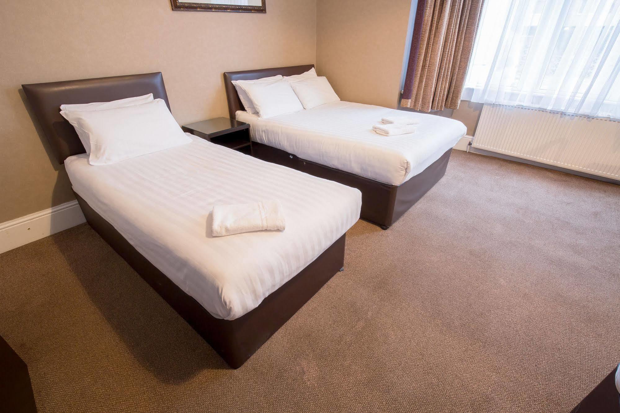 Rossmore Hotel Ilford Luaran gambar