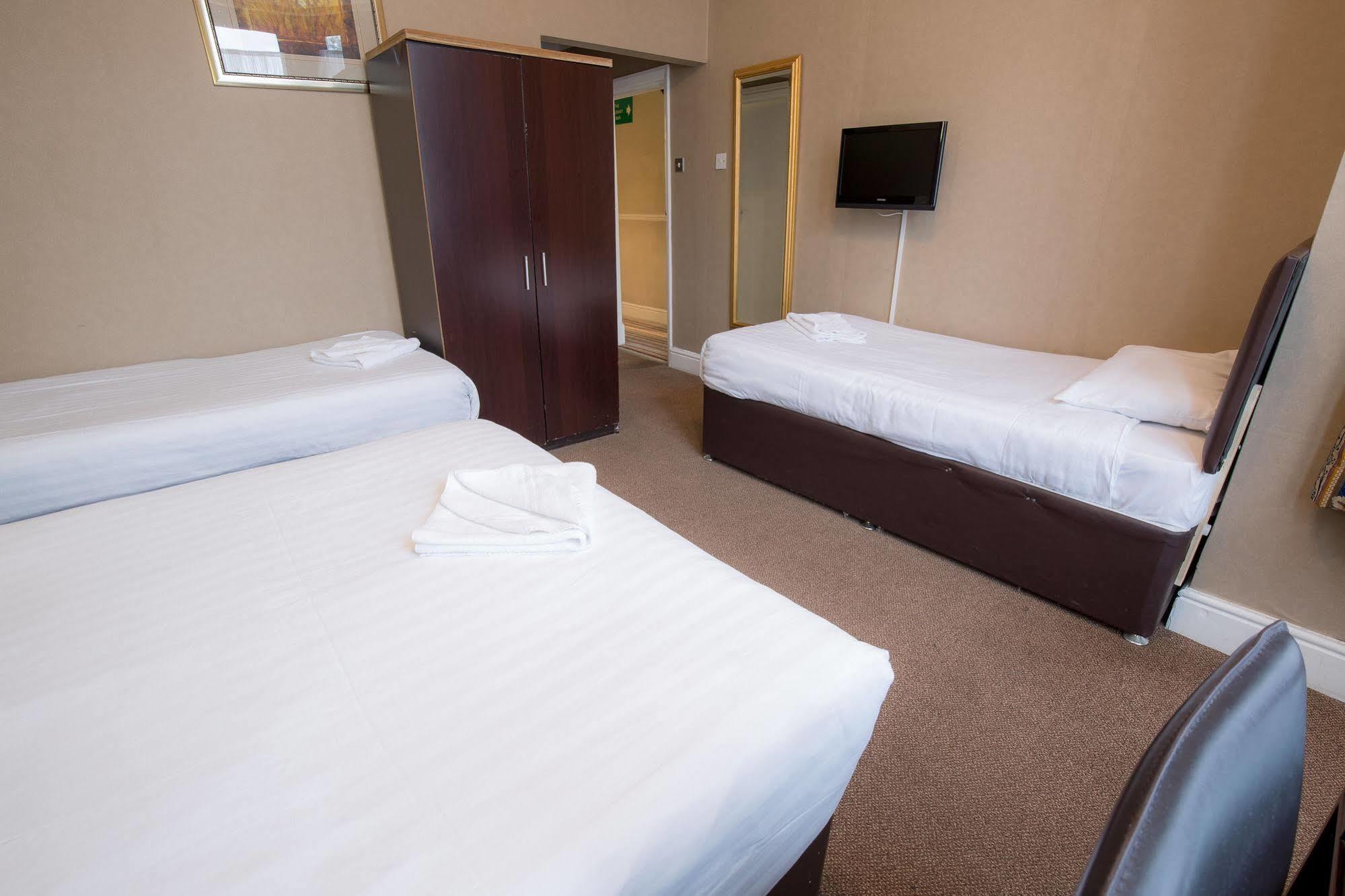 Rossmore Hotel Ilford Luaran gambar