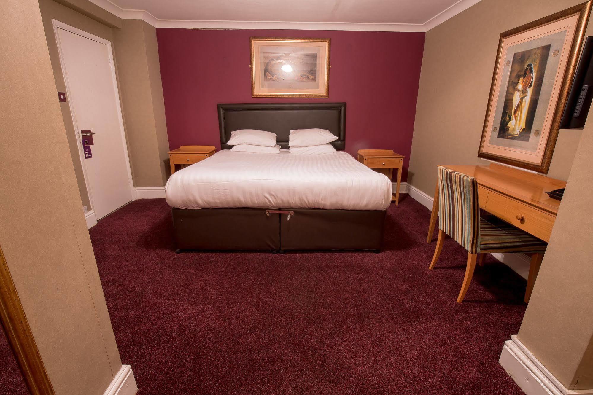 Rossmore Hotel Ilford Luaran gambar